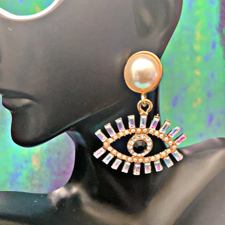 Evil Eye Pearl Earring