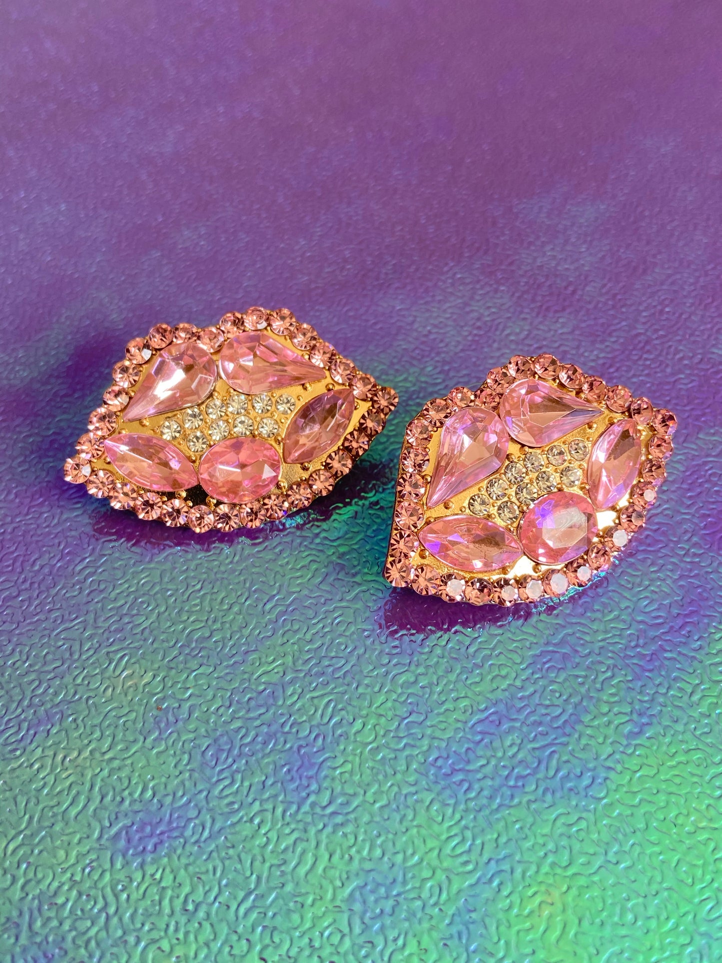 'Pucker Up' Earrings