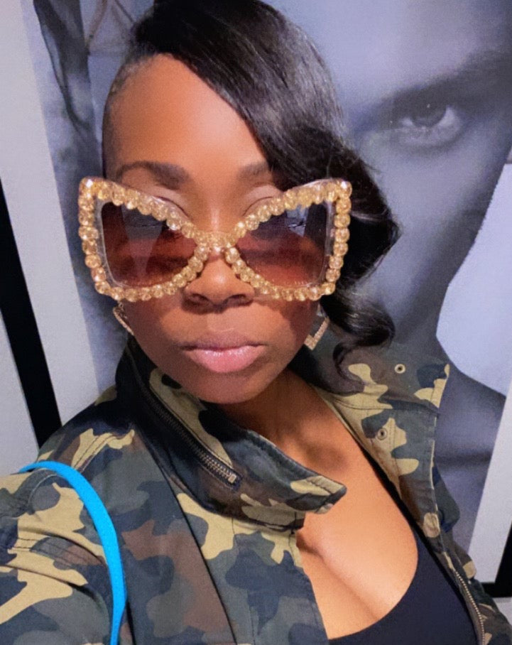 Oversize Rhinestone Retro Cat Eye Sunglasses
