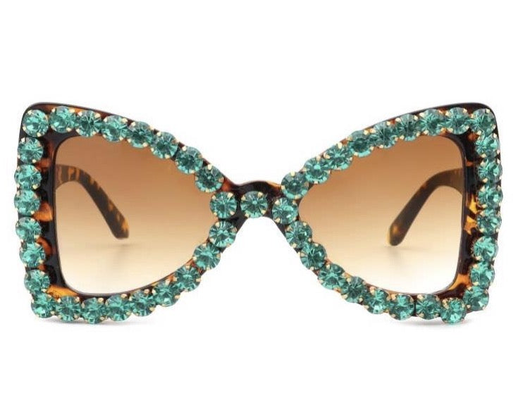 Oversize Rhinestone Retro Cat Eye Sunglasses